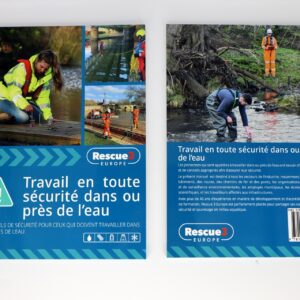 Front and back cover of the French-language version of Safe Working in and Near Water - Travail en toute sécurité dans ou près de l'eau